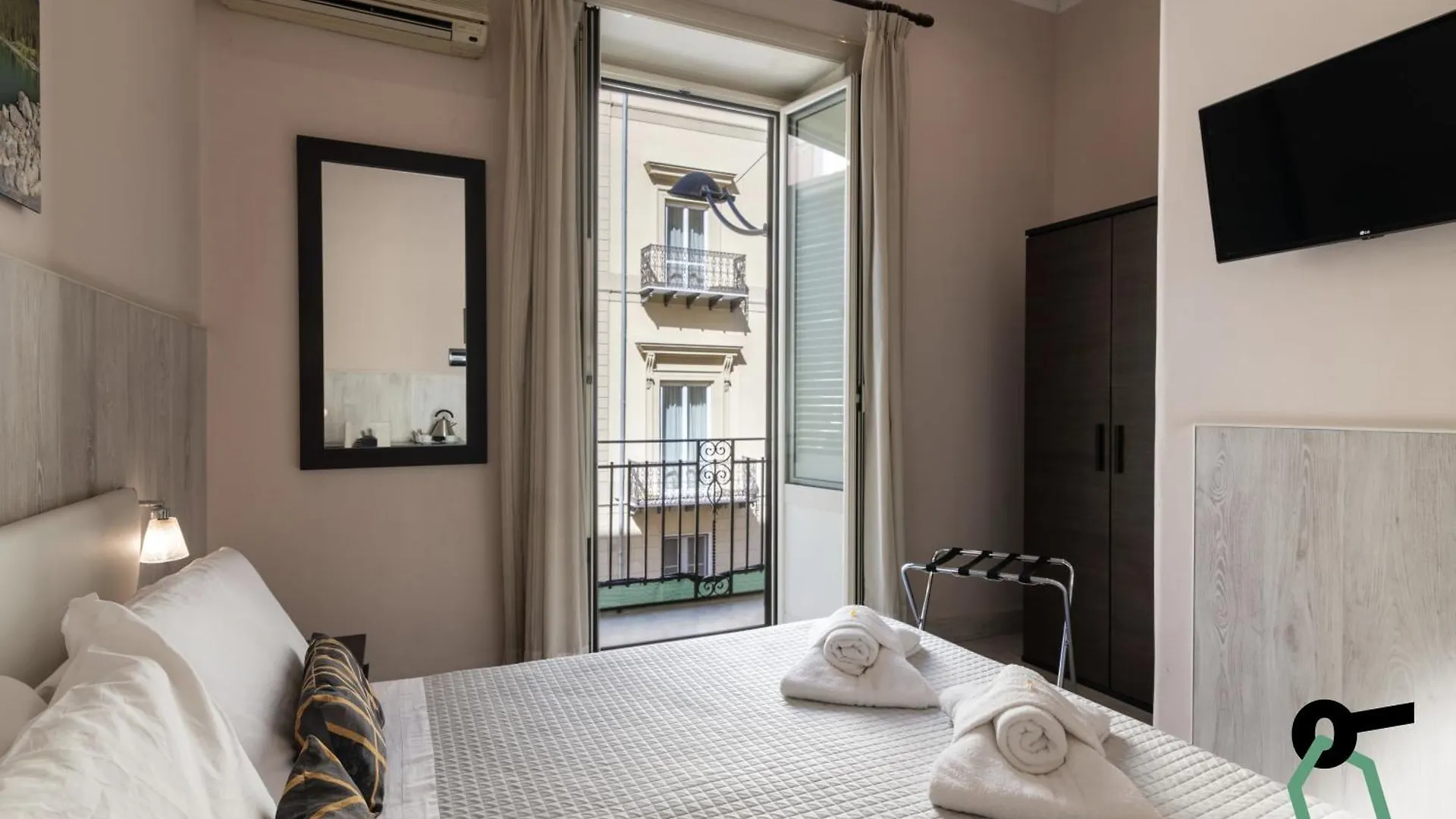 Hotel Hotiday Room Collection - Palermo Politeama